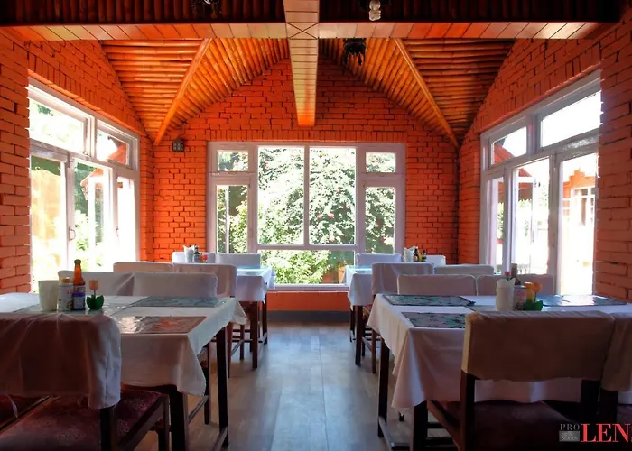 Hotel Melungtse &